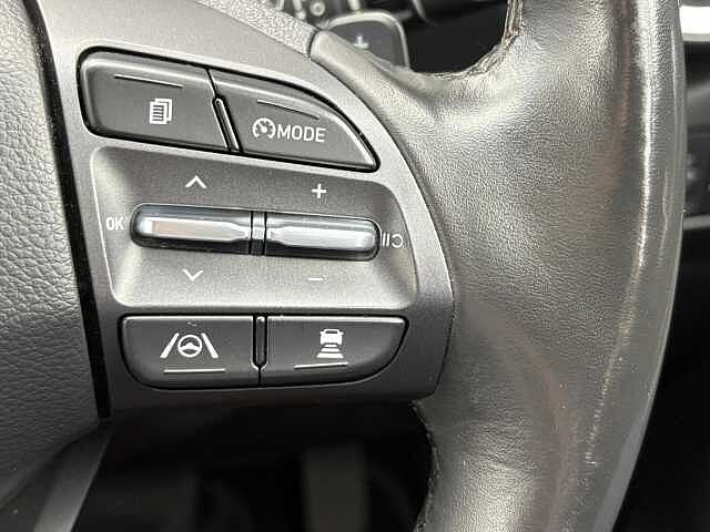 Hyundai KONA 1.6 h-GDi Ultimate SUV 5dr Petrol Hybrid DCT Euro 6 (s/s) (141 ps)