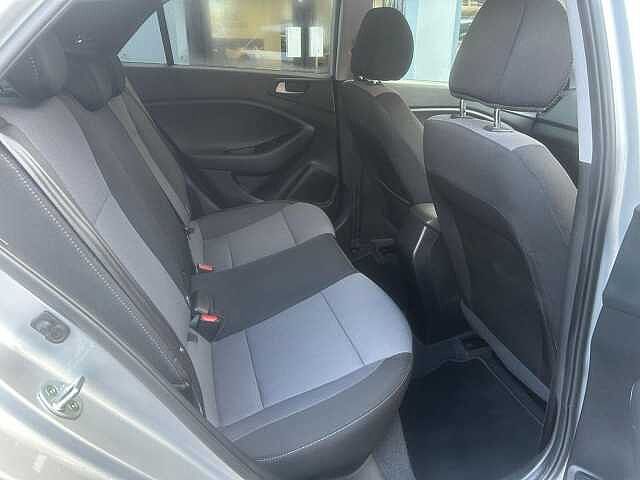 Hyundai i20 1.2 Premium Nav Euro 6 5dr