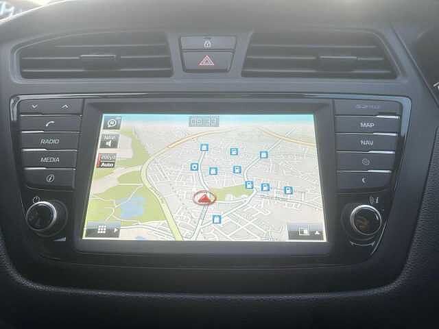 Hyundai i20 1.2 Premium Nav Euro 6 5dr