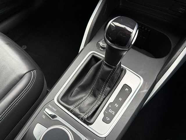 Audi Q2 1.5 TFSI CoD 35 S line S Tronic Euro 6 (s/s) 5dr White