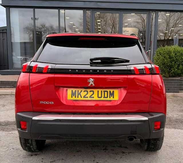 Peugeot 2008 1.2 PureTech Allure Premium SUV 5dr Petrol Manual Euro 6 (s/s) (100 ps) Red