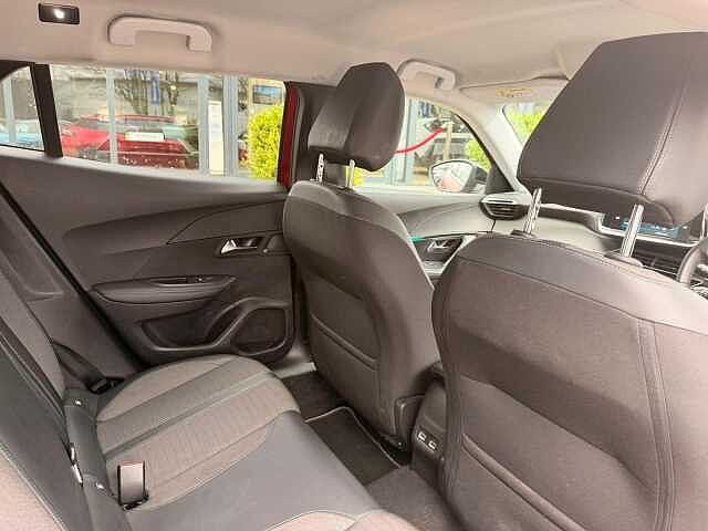 Peugeot 2008 1.2 PureTech Allure Premium SUV 5dr Petrol Manual Euro 6 (s/s) (100 ps) Red