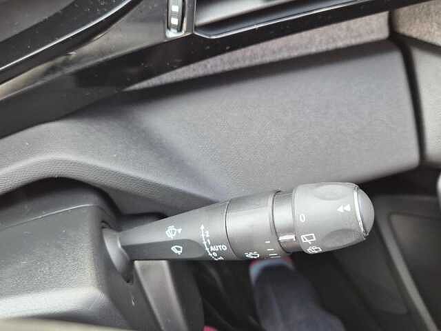 Peugeot 308 SW 1.2 PureTech Allure Premium EAT Euro 6 (s/s) 5dr Blue
