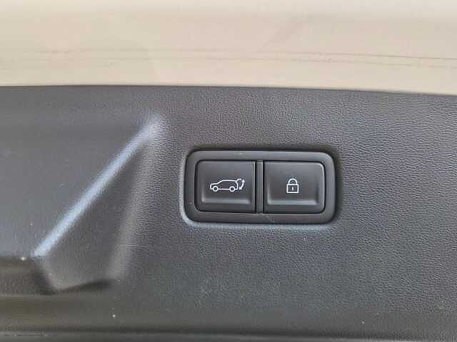 Hyundai Santa Fe 1.6 T-GDi 13.8kWh Calligraphy Auto 4WD Euro 6 (s/s) 5dr (7Seat)
