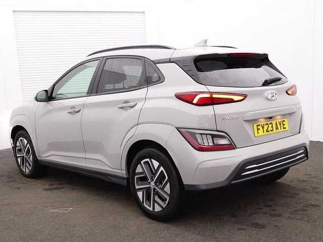 Hyundai KONA 39kWh Premium Auto 5dr (10.5kW Charger)