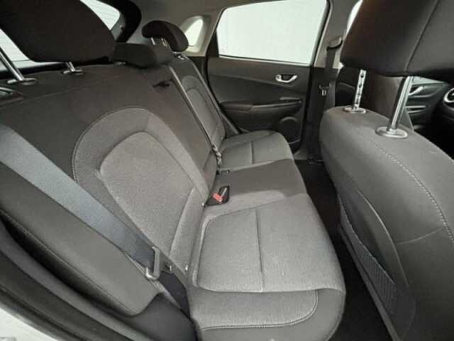 Hyundai KONA 39kWh Premium Auto 5dr (10.5kW Charger)