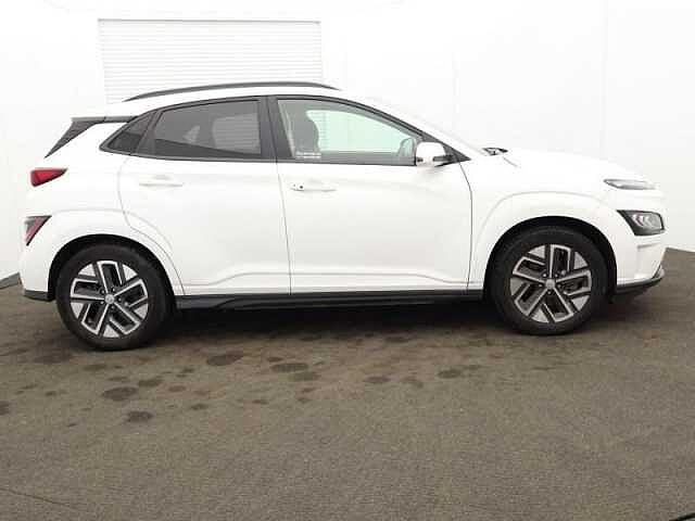 Hyundai KONA 39kWh Premium Auto 5dr (10.5kW Charger)