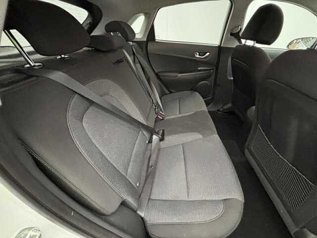 Hyundai KONA 39kWh Premium Auto 5dr (10.5kW Charger)