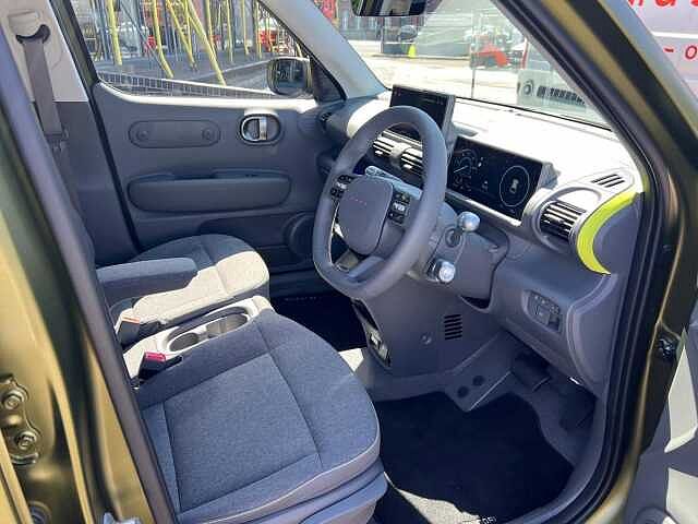 Hyundai INSTER Long Range 49kWh Cross Auto 5dr